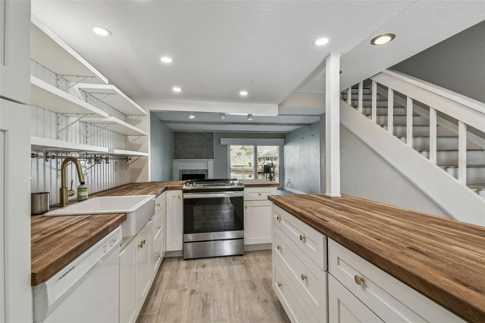 433 S PAULA DR #43, DUNEDIN, FL, 34698