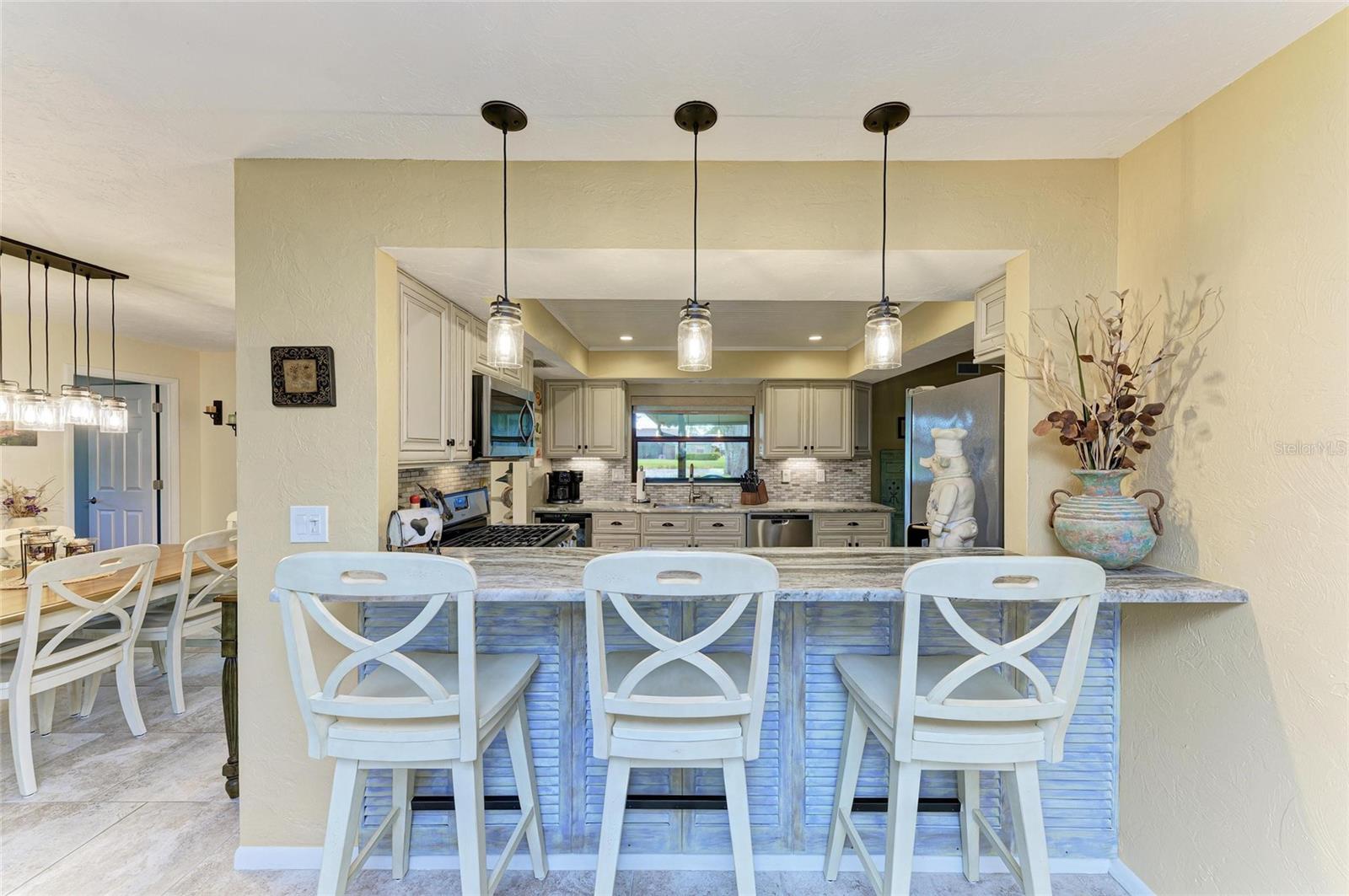 A4661878 Property Photo