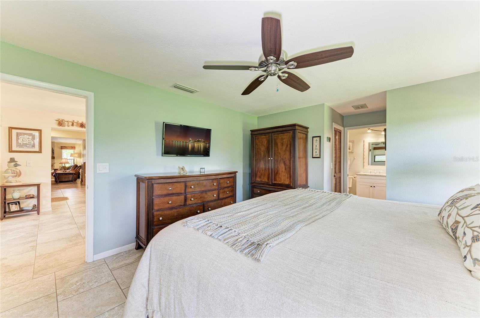 A4661878 Property Photo