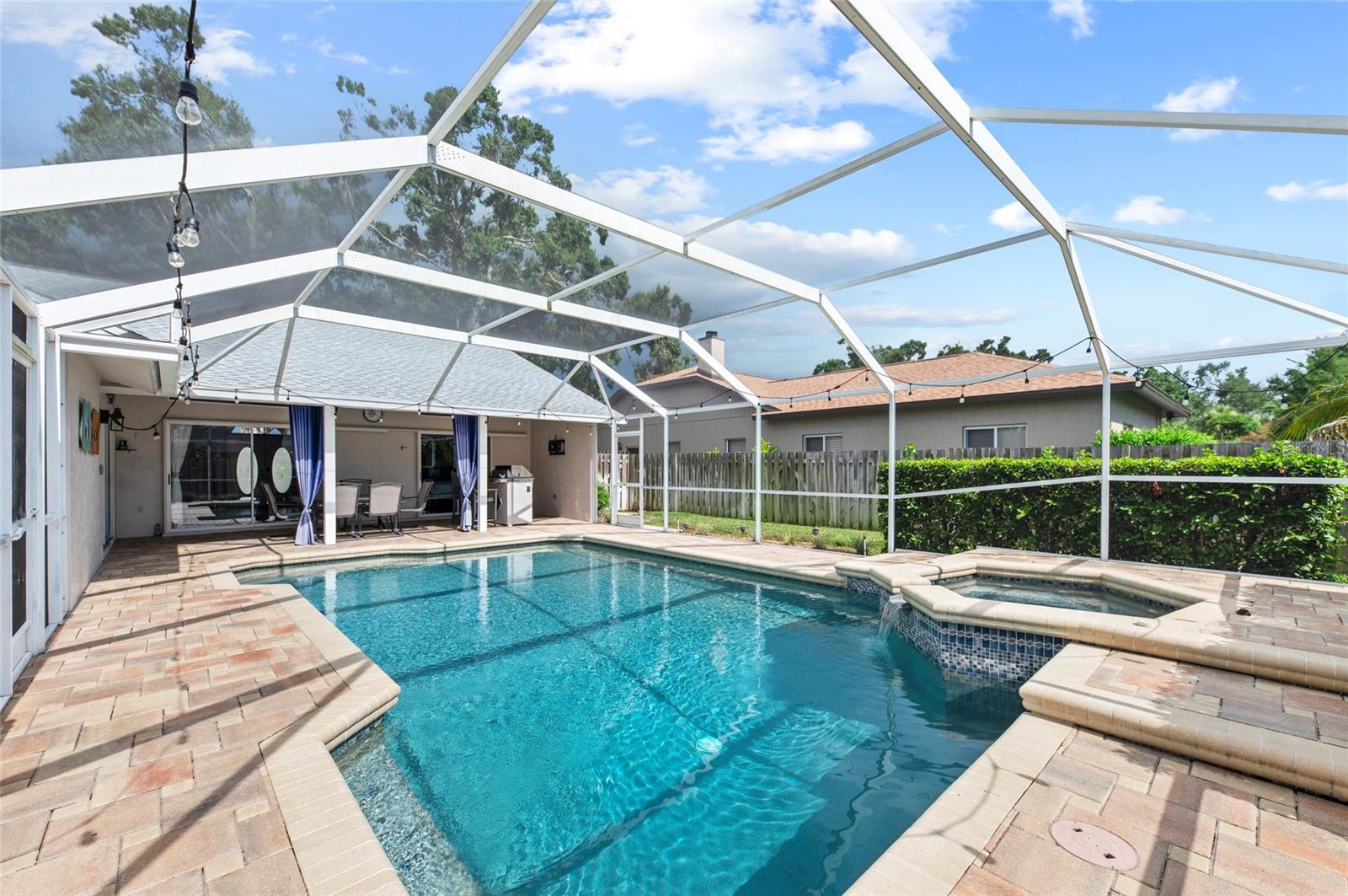 A4661889 Property Photo