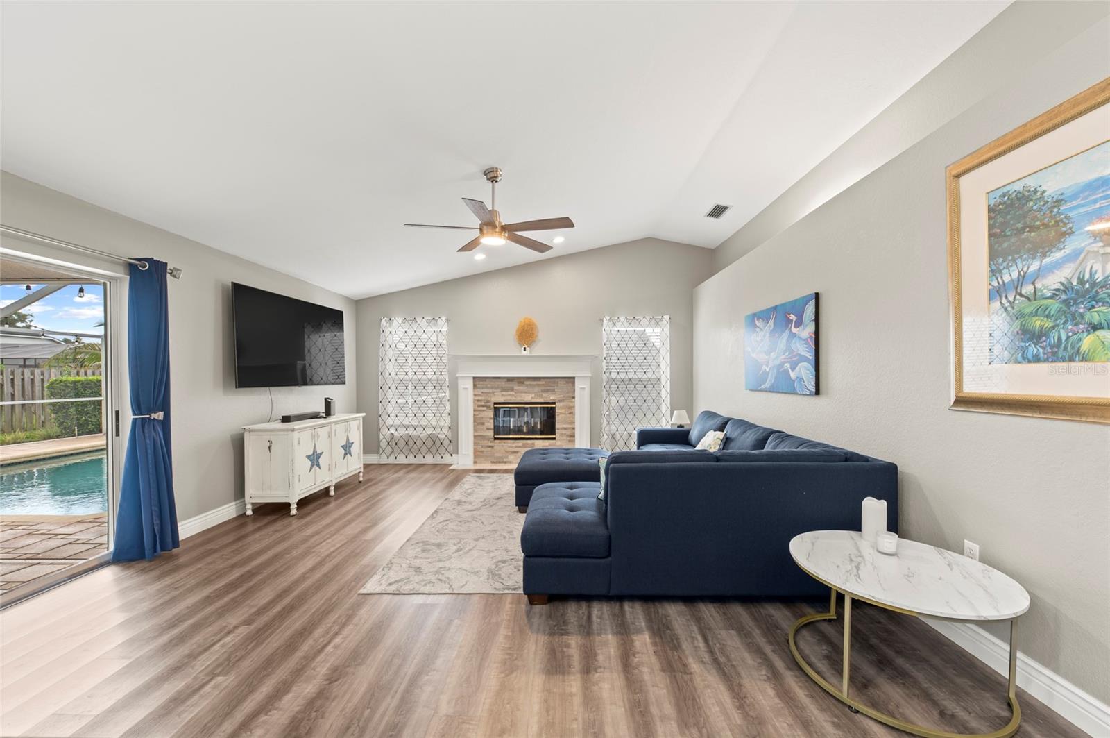 A4661889 Property Photo