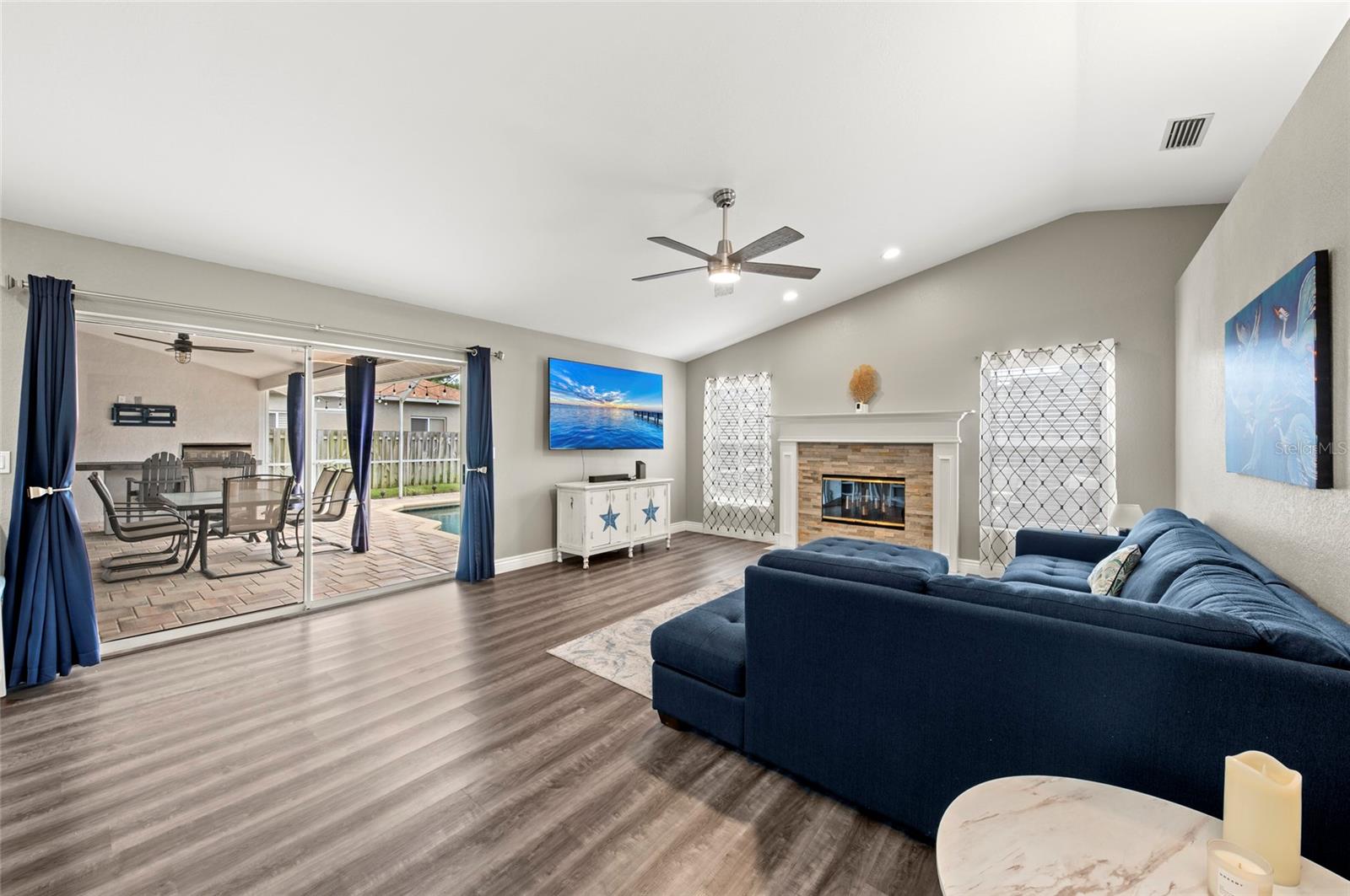 A4661889 Property Photo