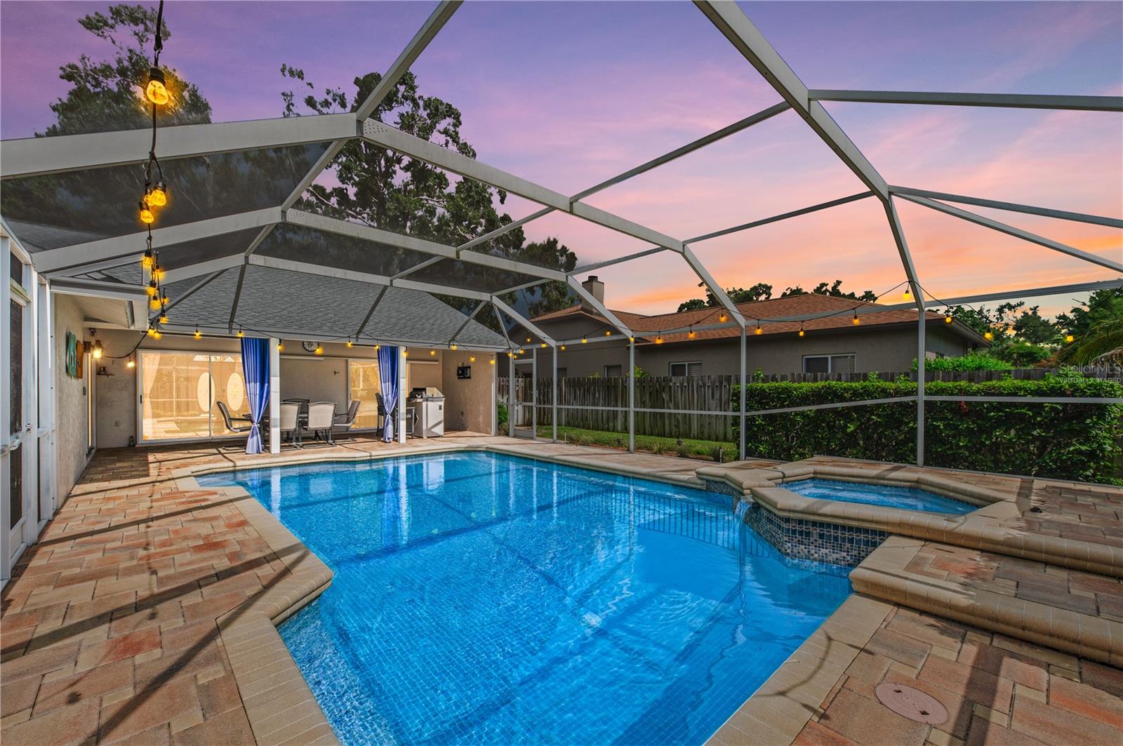 A4661889 Property Photo