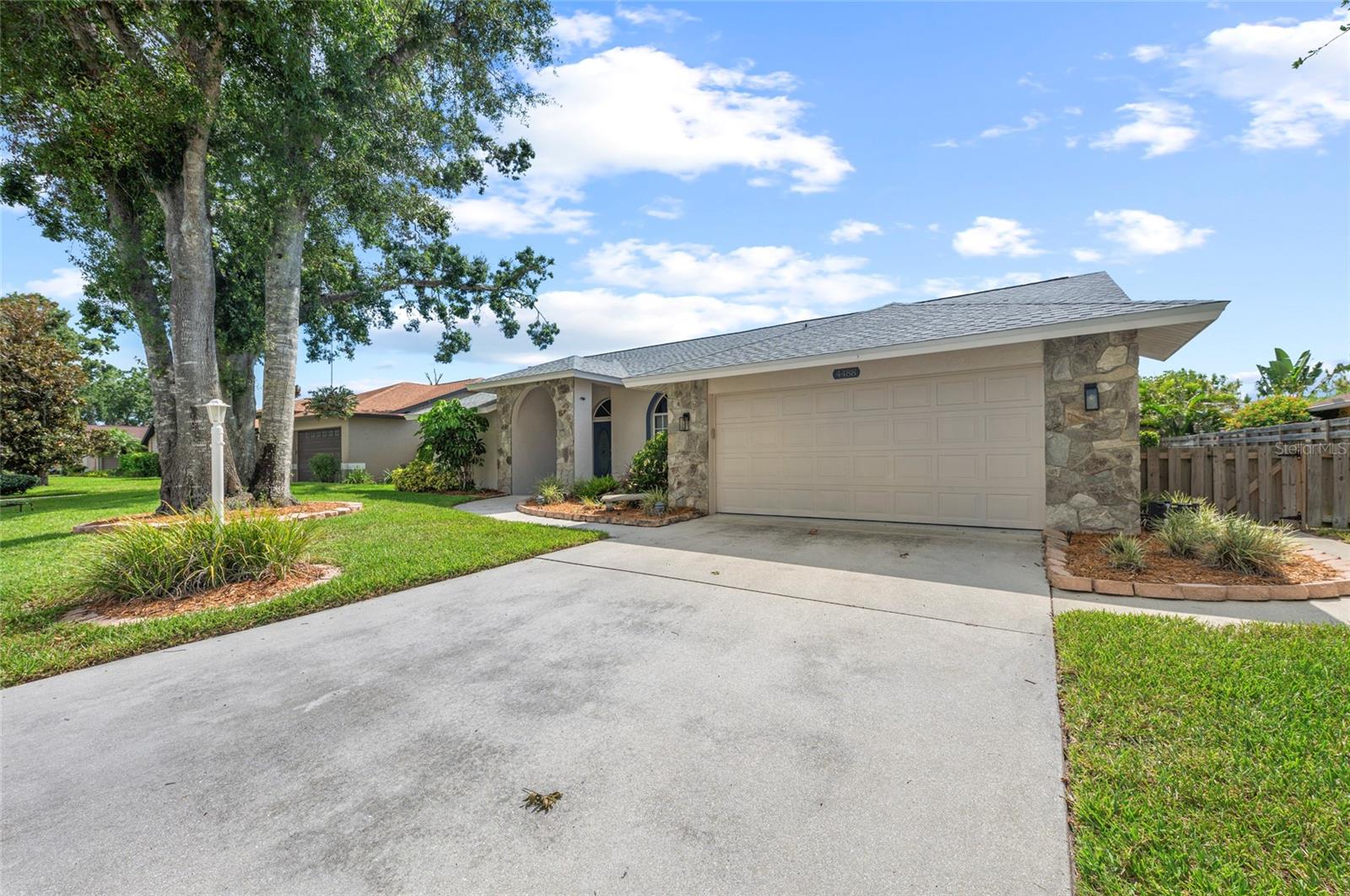 A4661889 Property Photo