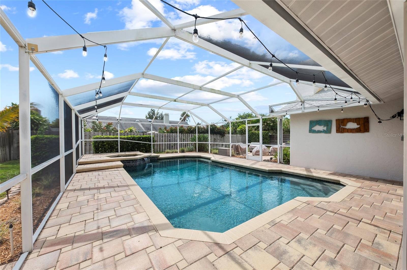 A4661889 Property Photo