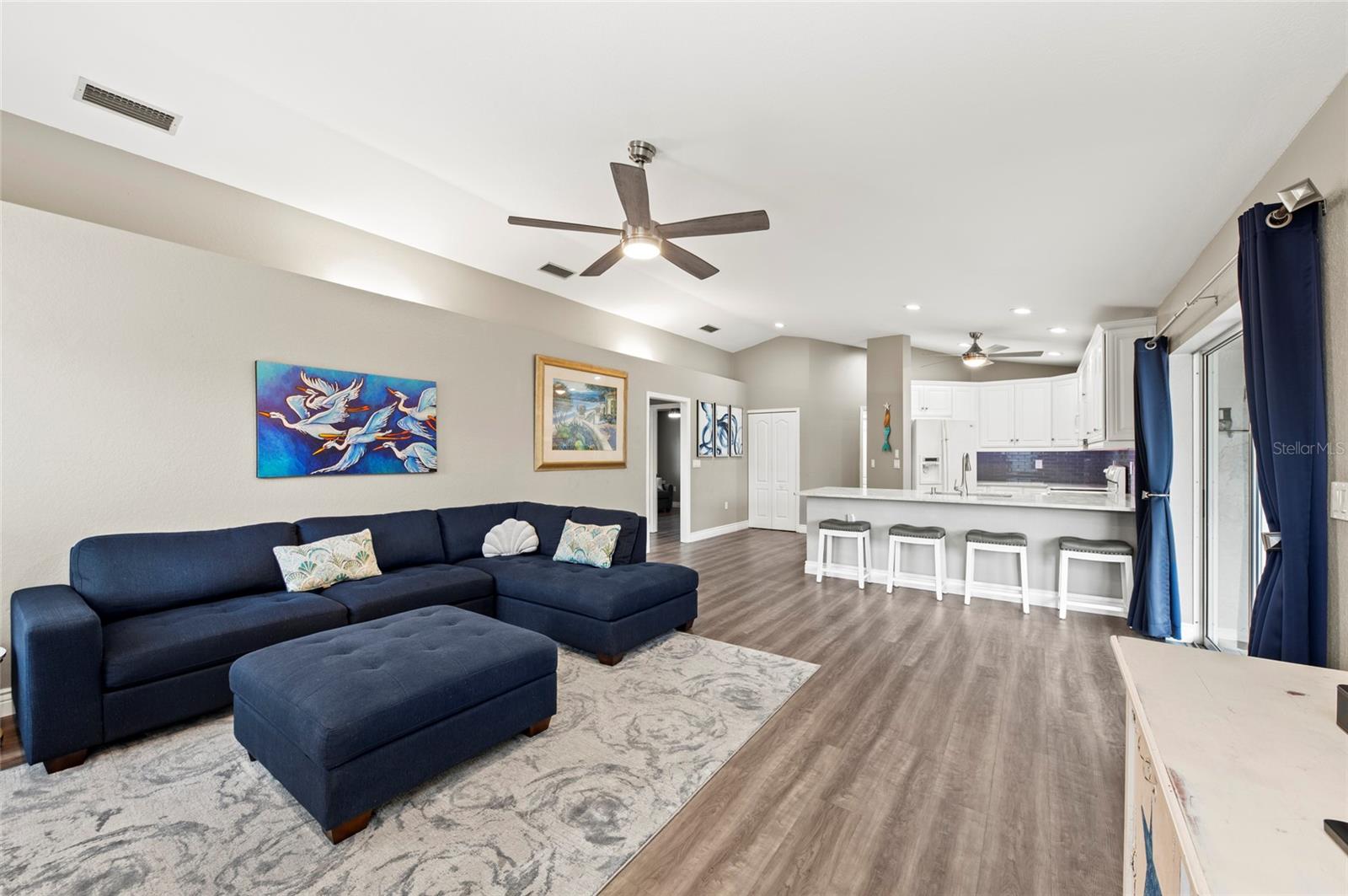 A4661889 Property Photo