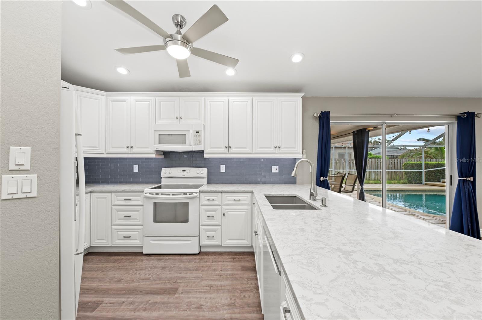 A4661889 Property Photo