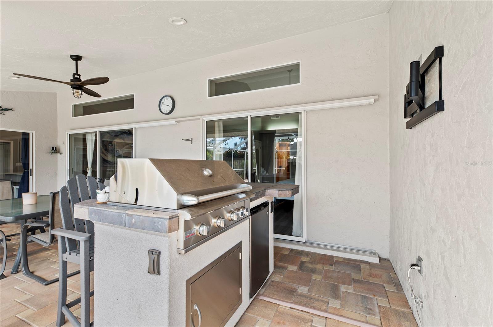 A4661889 Property Photo