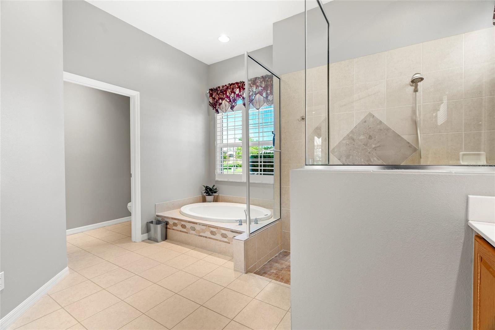 A4661906 Property Photo