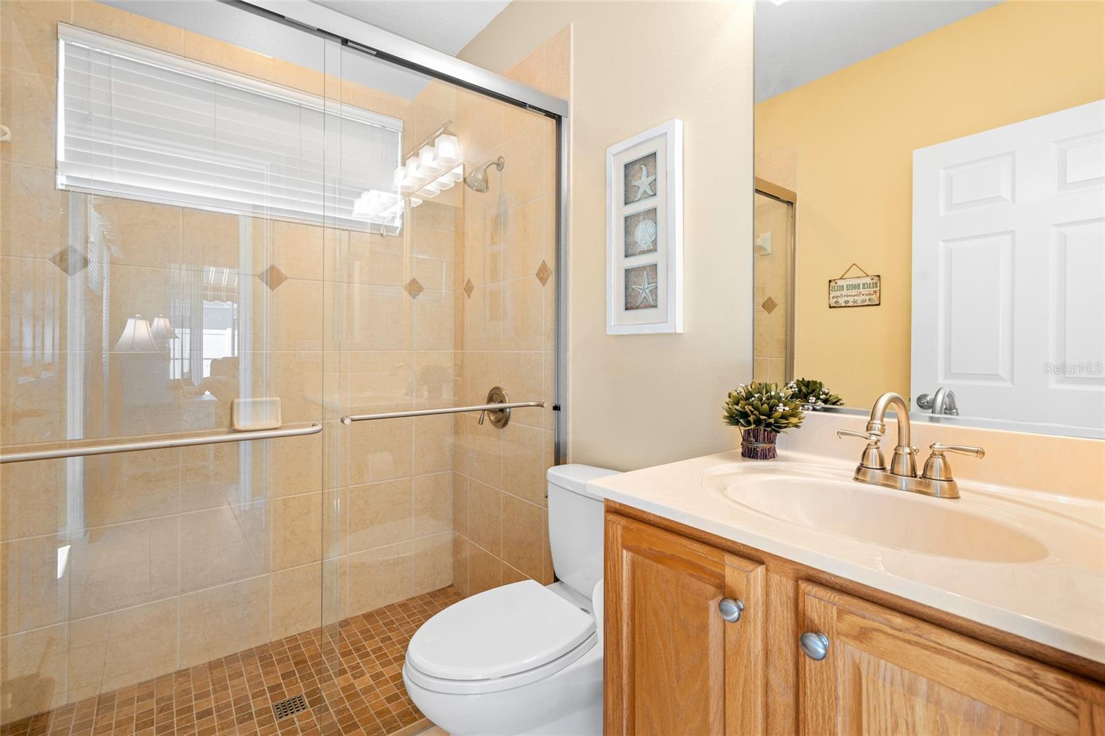 A4661906 Property Photo