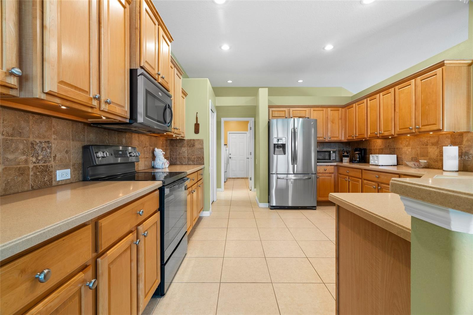 A4661906 Property Photo