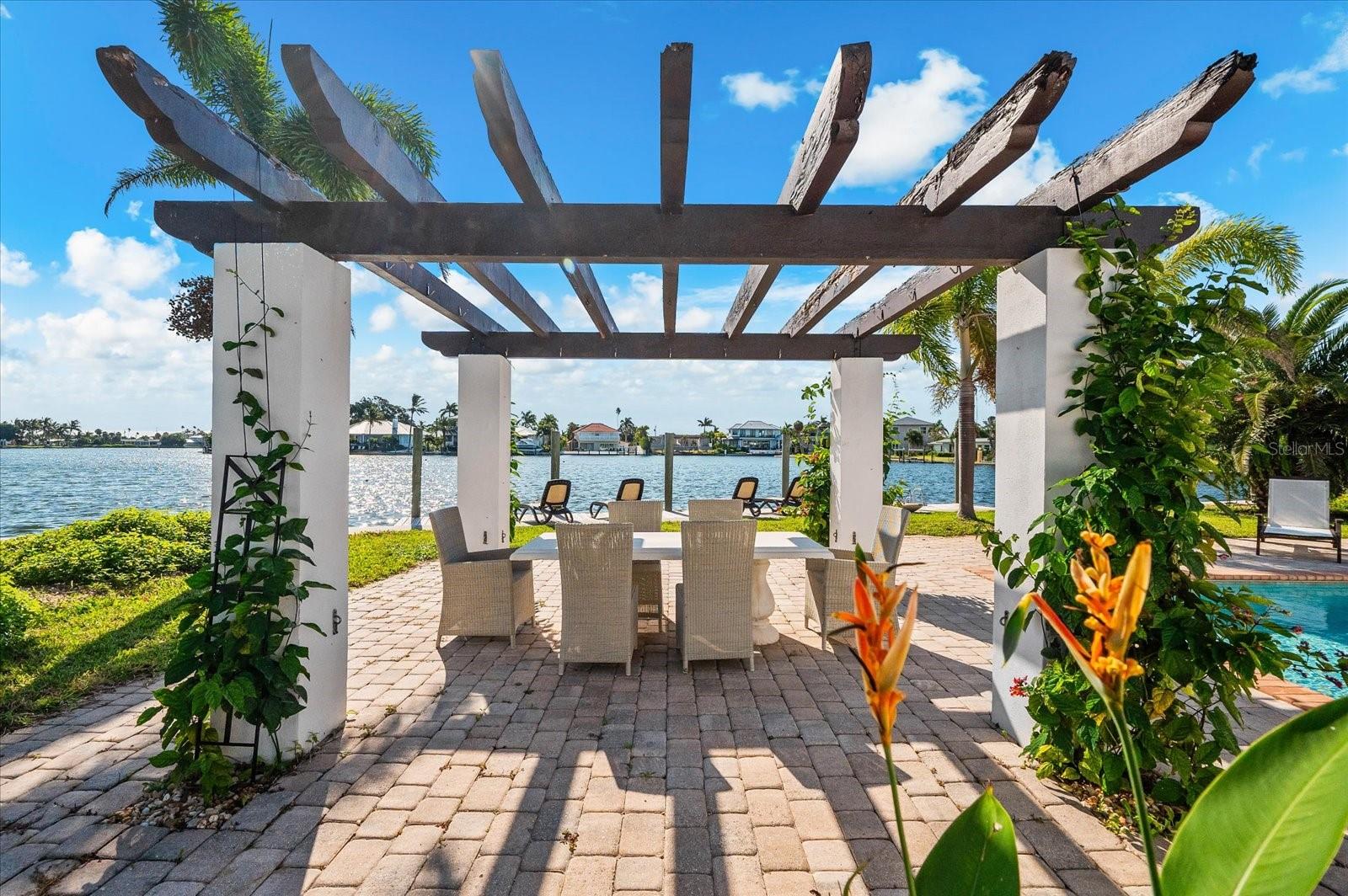 531 72ND ST, HOLMES BEACH, FL, 34217