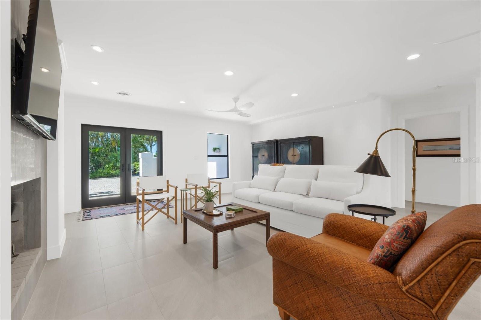 531 72ND ST, HOLMES BEACH, FL, 34217