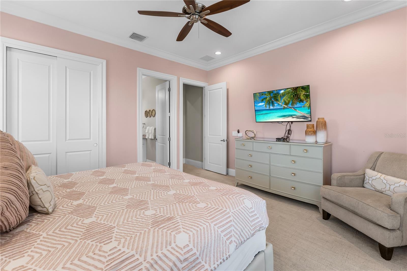 O6335478 Property Photo