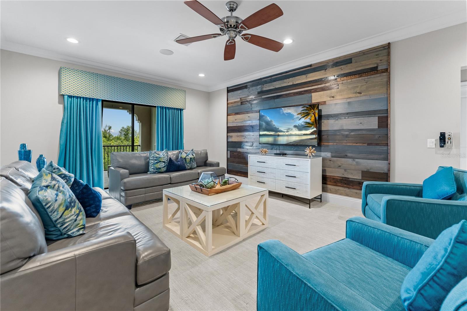 O6335478 Property Photo