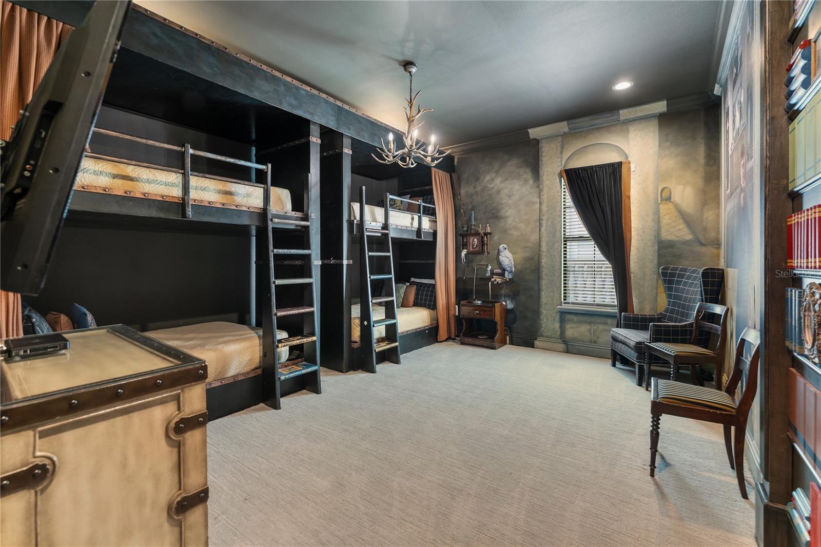 O6335478 Property Photo