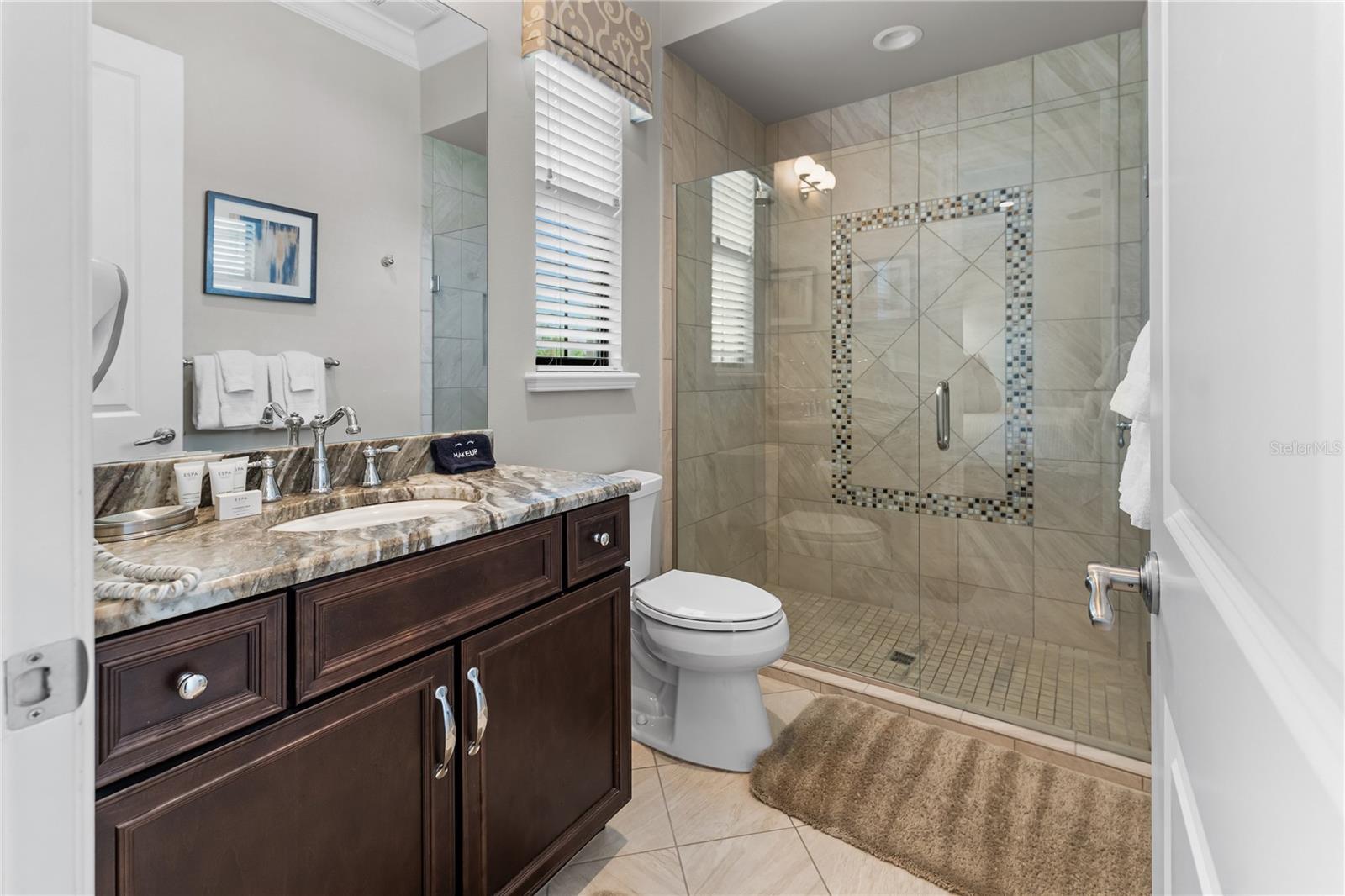 O6335478 Property Photo