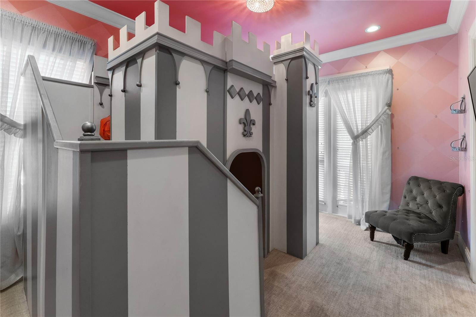 O6335478 Property Photo