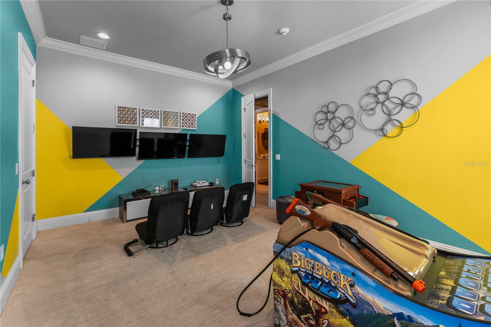 O6335478 Property Photo