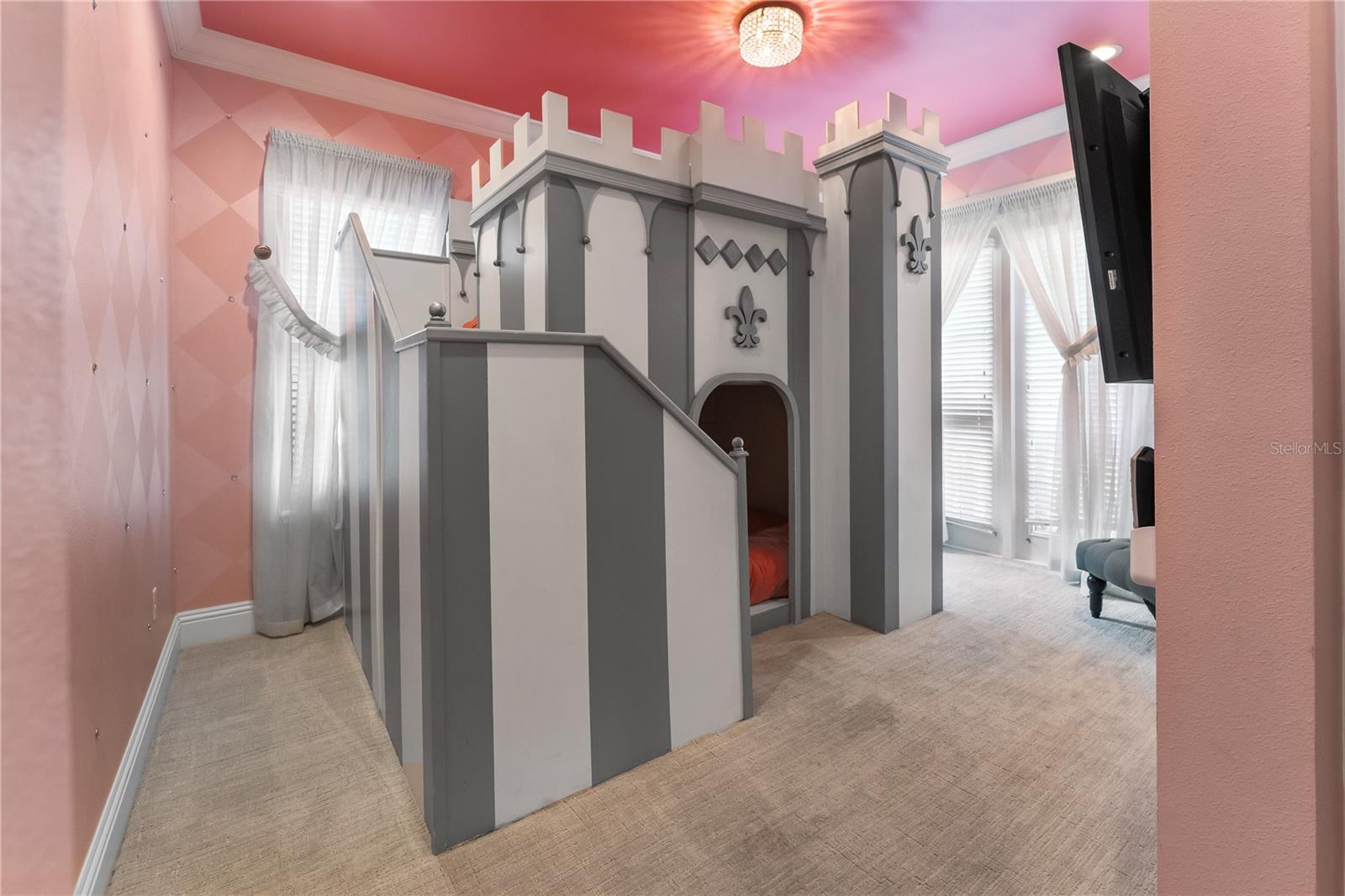 O6335478 Property Photo