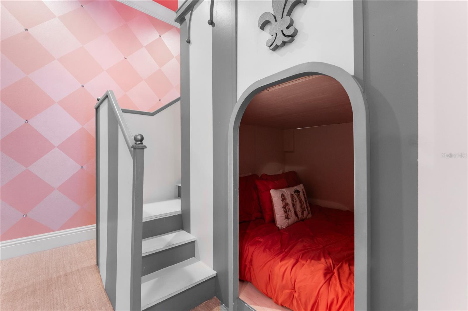 O6335478 Property Photo