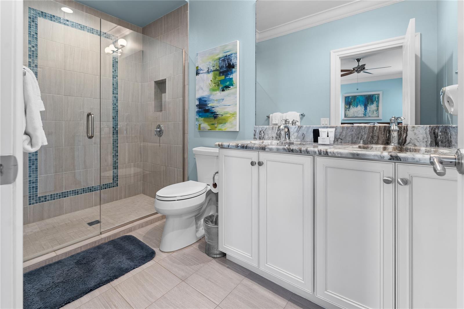 O6335478 Property Photo