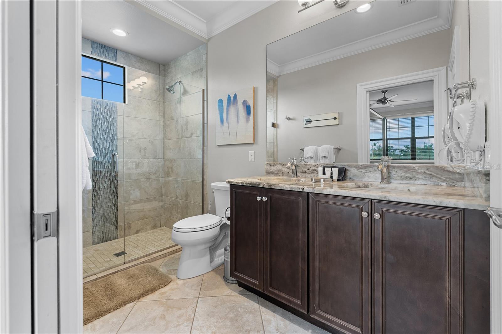 O6335478 Property Photo