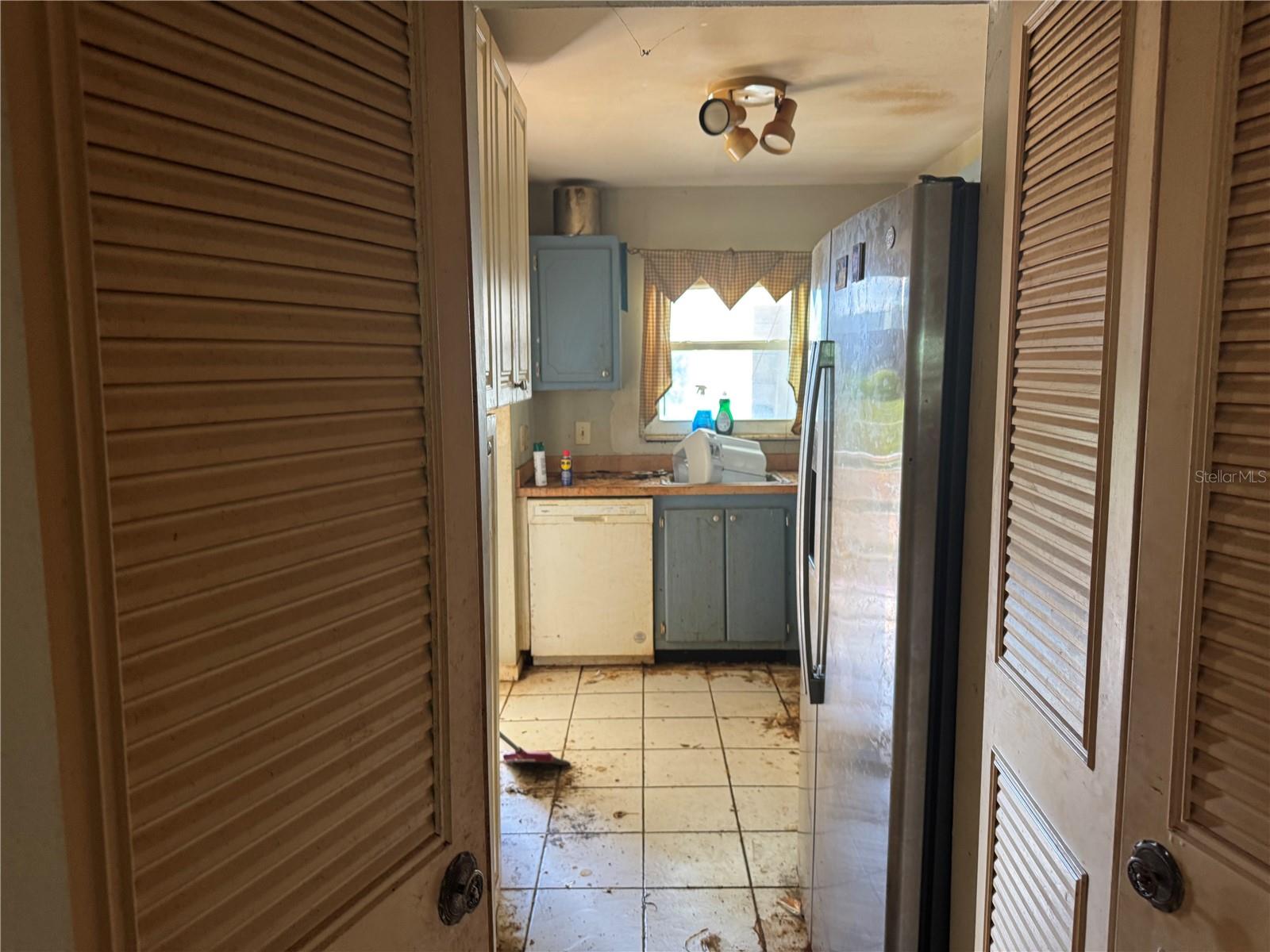 TB8417057 Property Photo