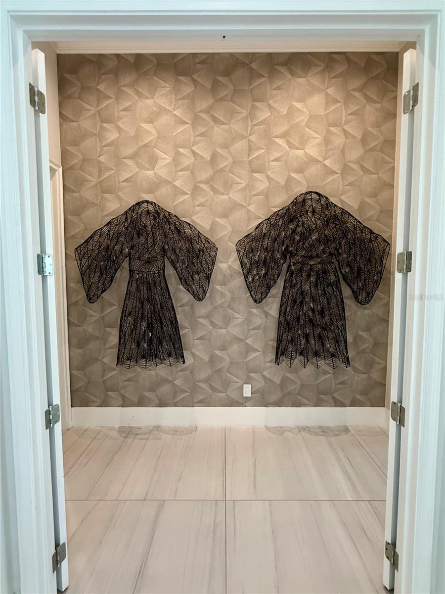 O6335502 Property Photo