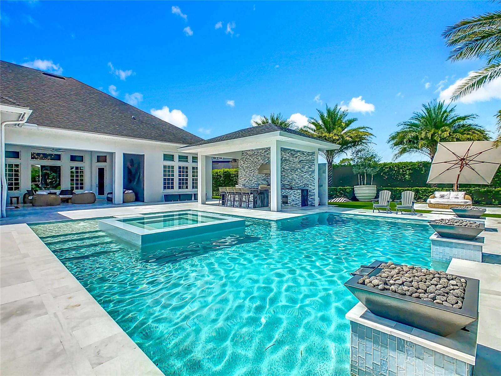 O6335502 Property Photo