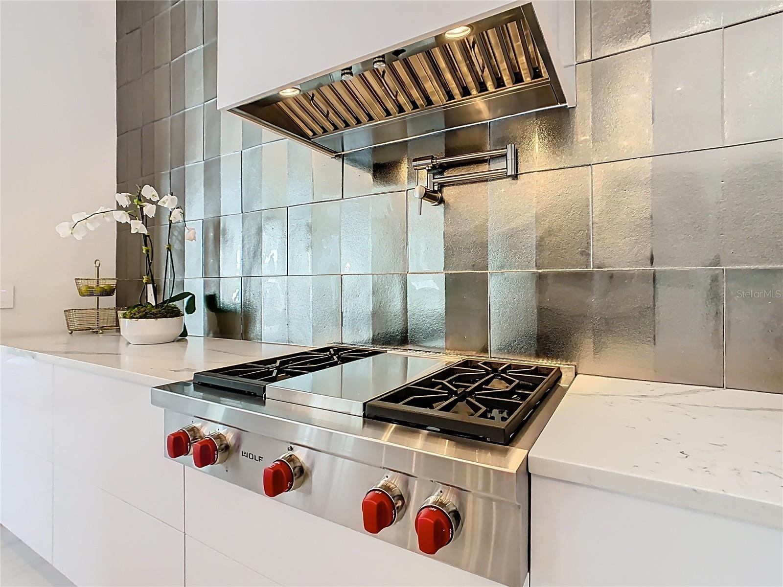 O6335502 Property Photo