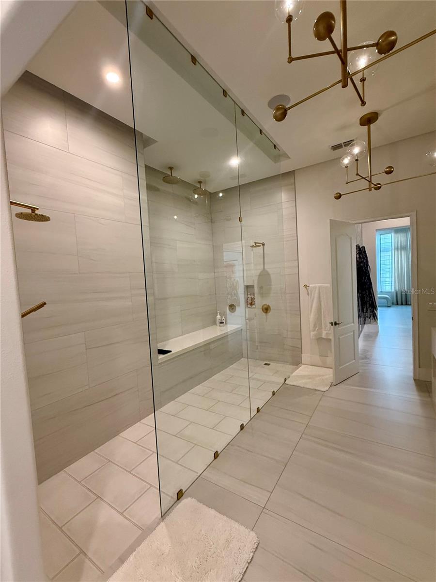 O6335502 Property Photo