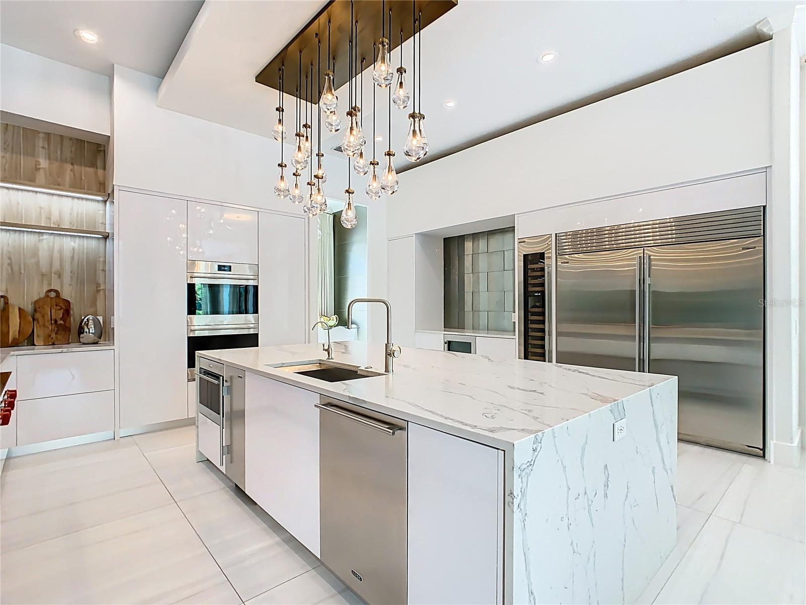 O6335502 Property Photo