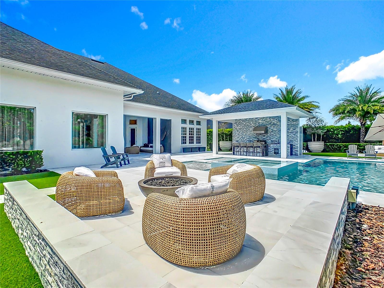 O6335502 Property Photo