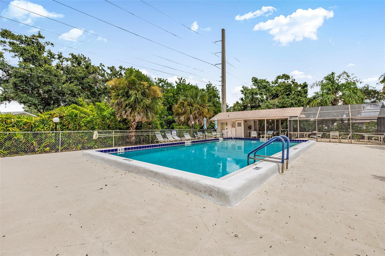 A4661943 Property Photo