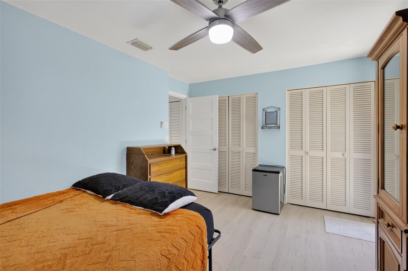 A4661943 Property Photo