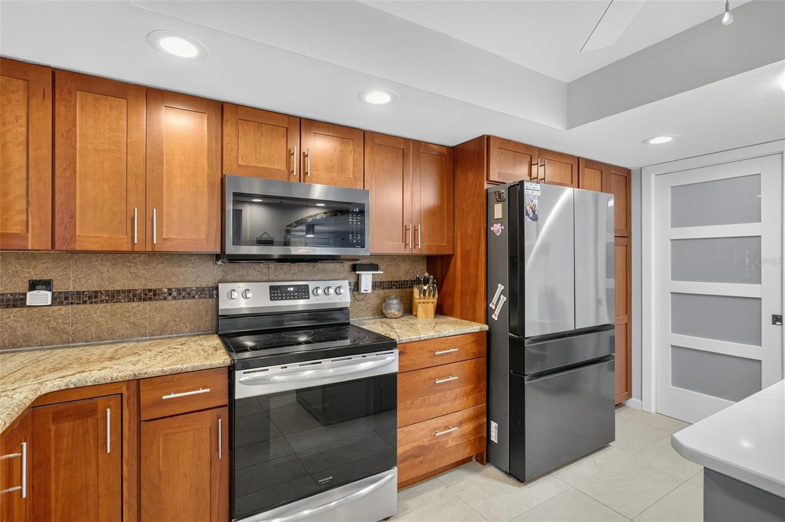 A4661943 Property Photo