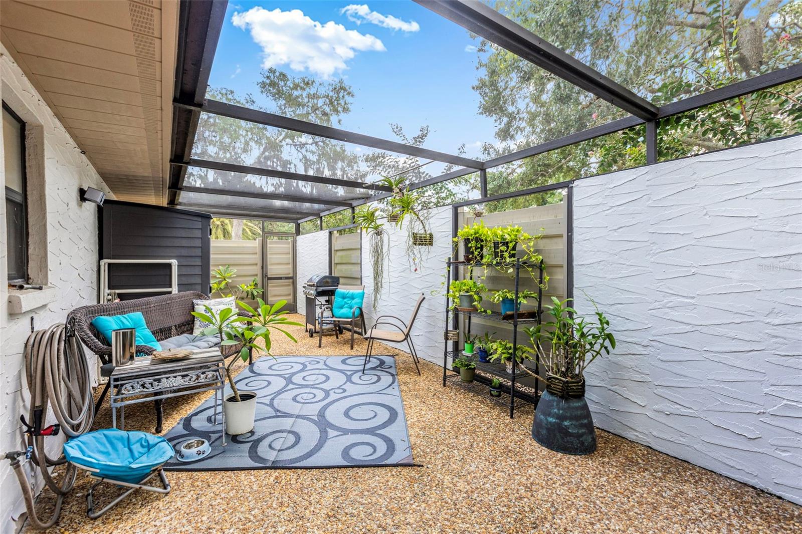 A4661943 Property Photo