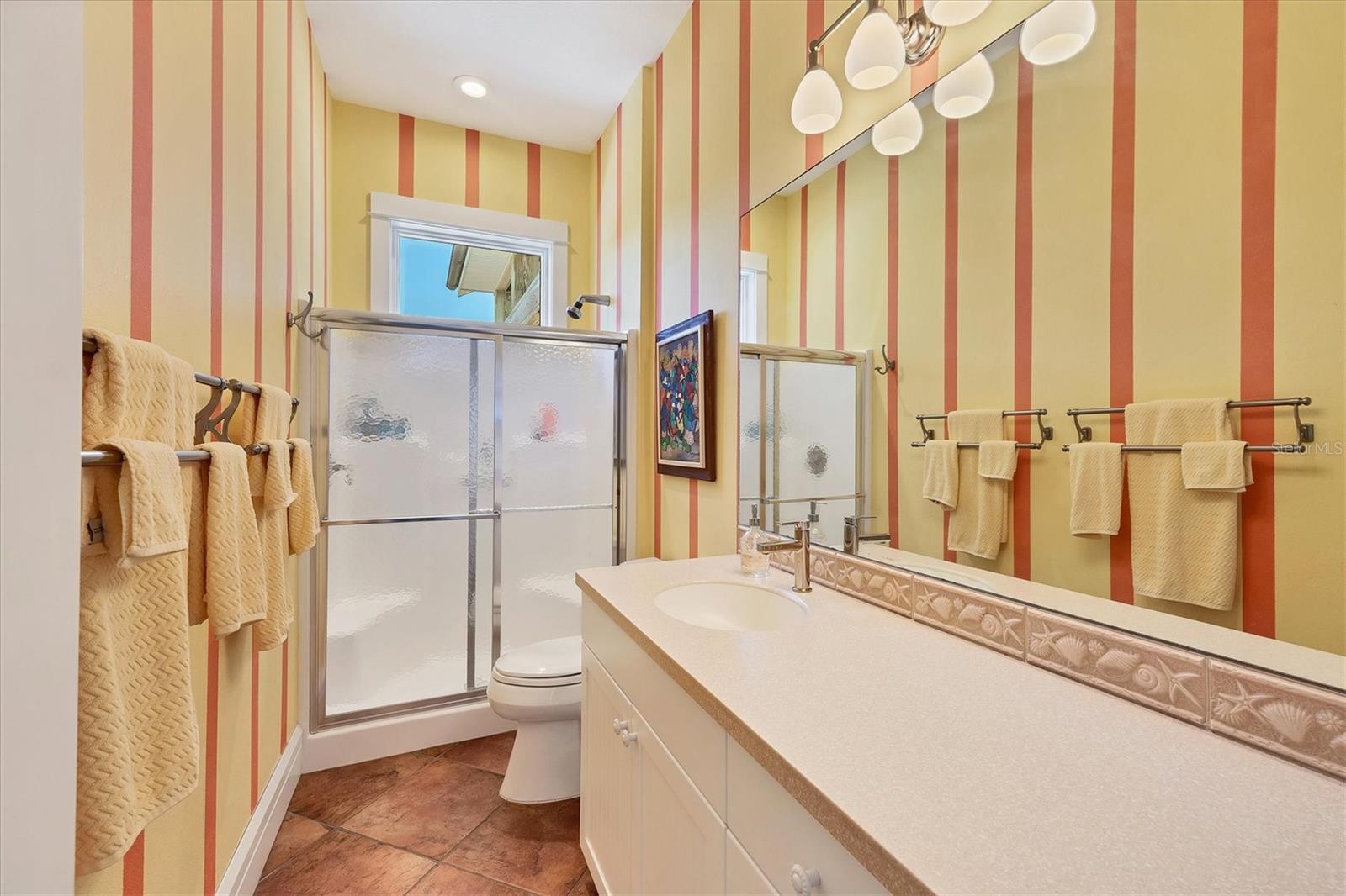 D6143418 Property Photo