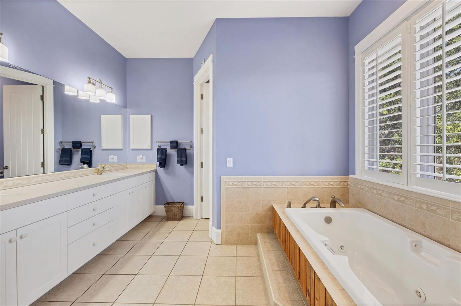 D6143418 Property Photo