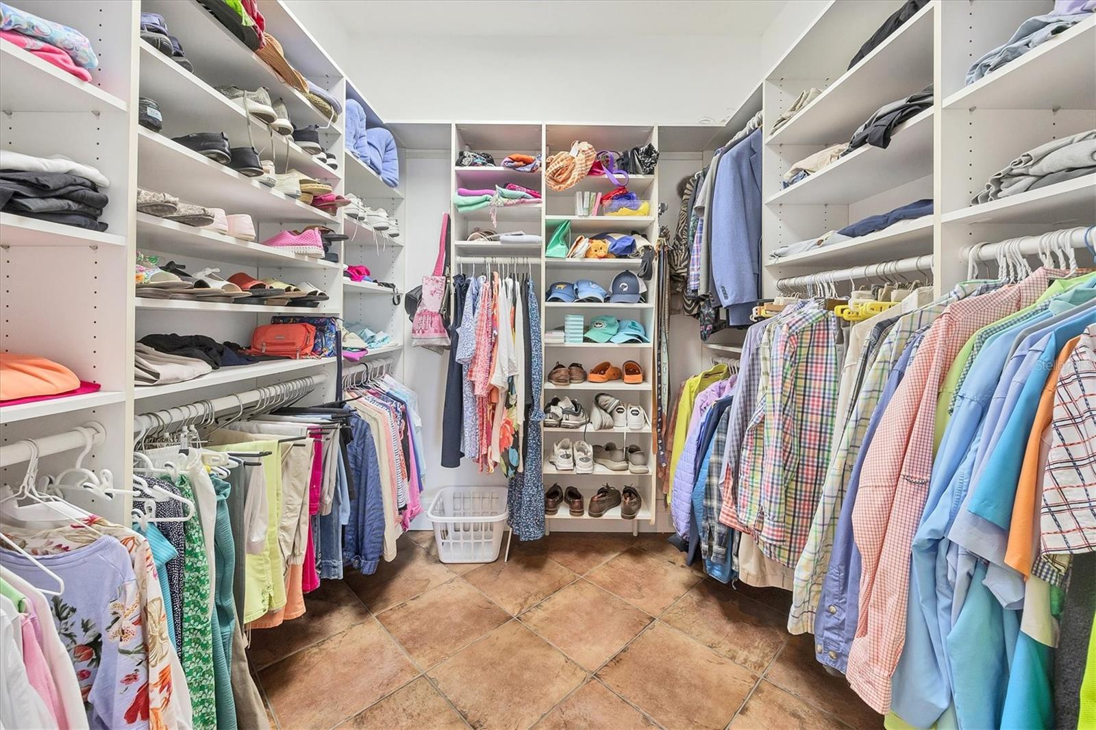 D6143418 Property Photo