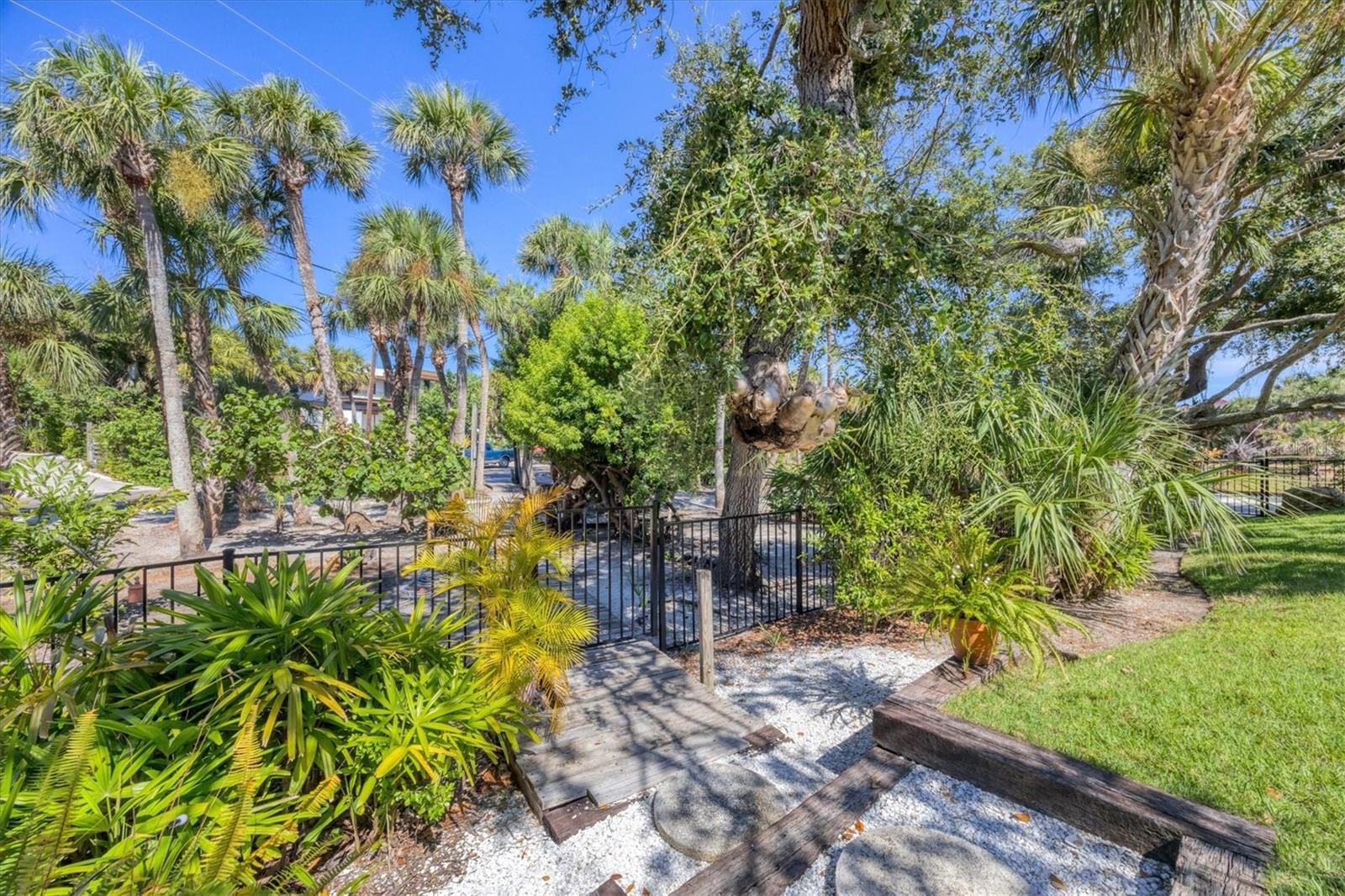 D6143418 Property Photo
