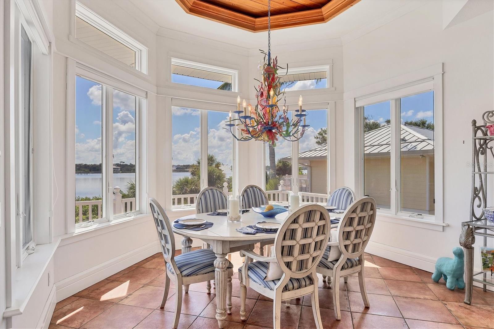 D6143418 Property Photo