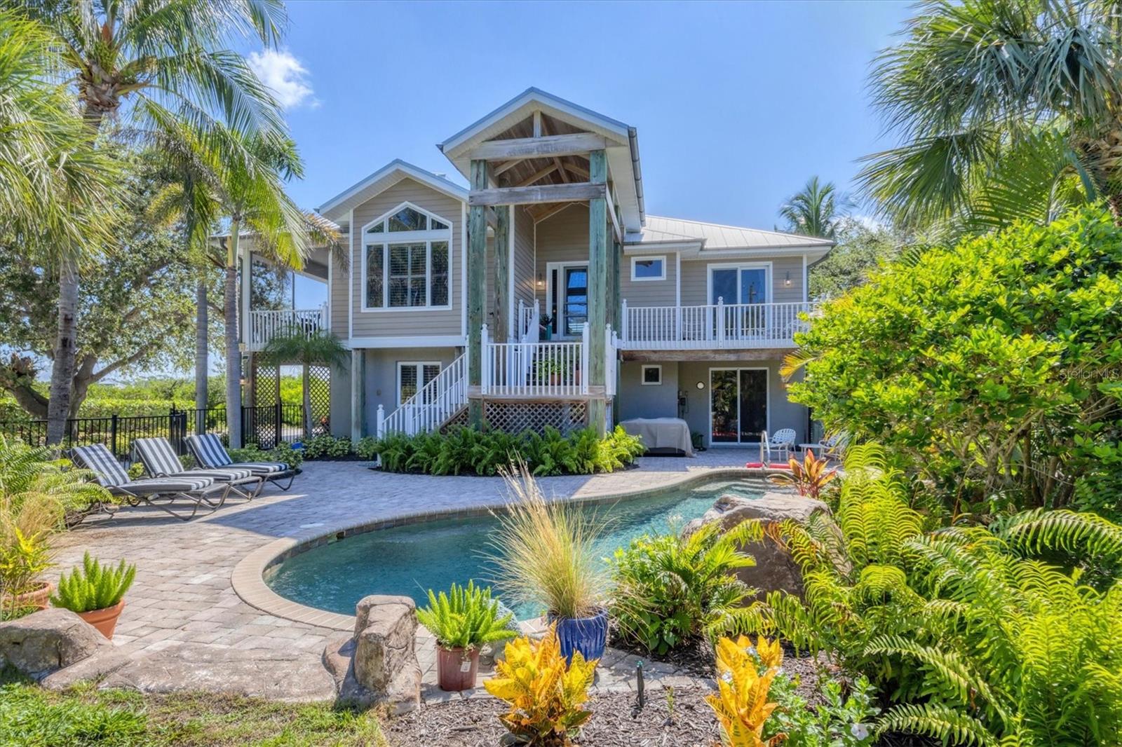 D6143418 Property Photo