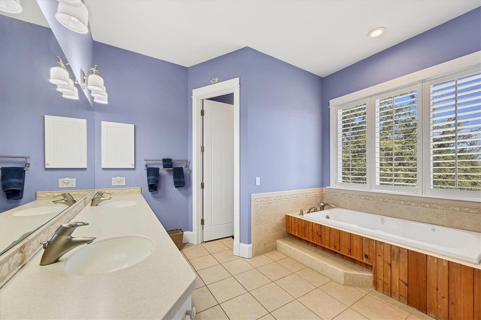 D6143418 Property Photo
