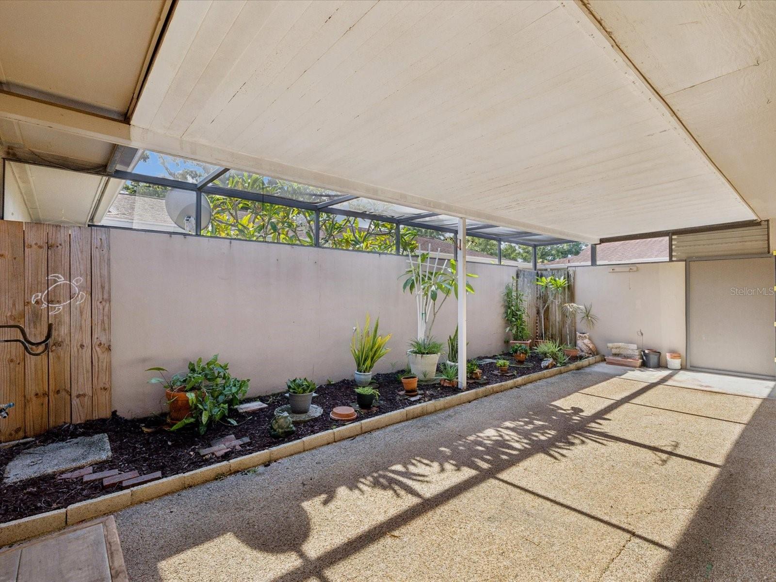 Screened and Covered Lanai