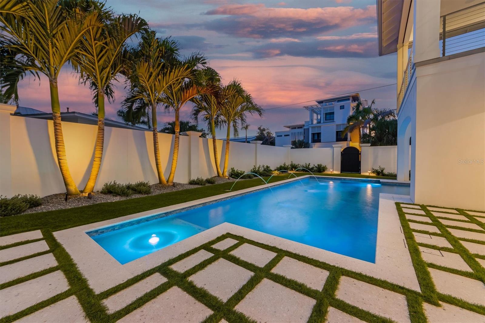 A4661964 Property Photo