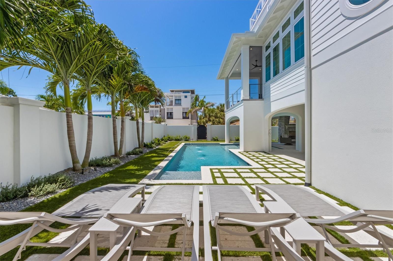 A4661964 Property Photo