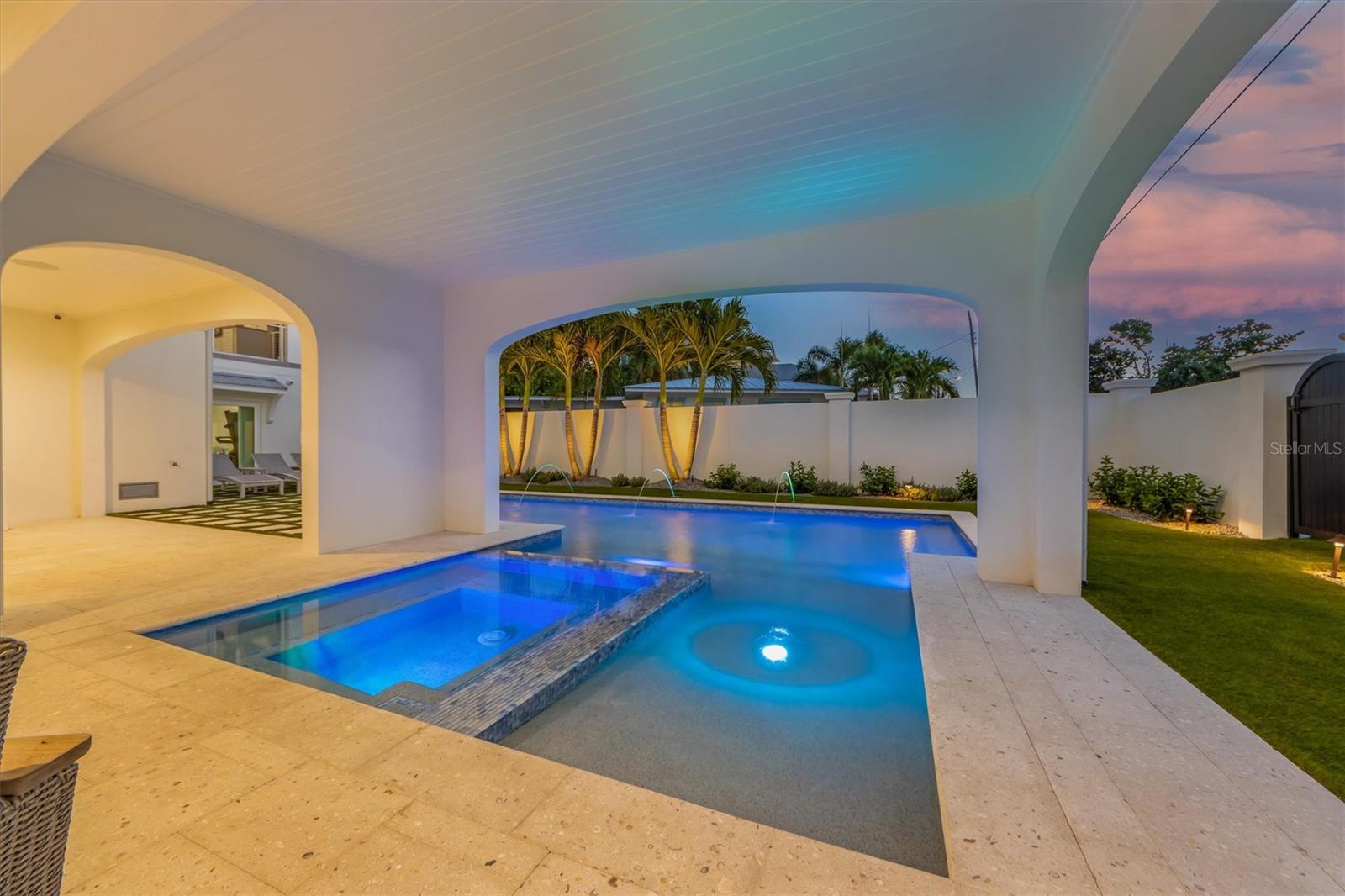 A4661964 Property Photo