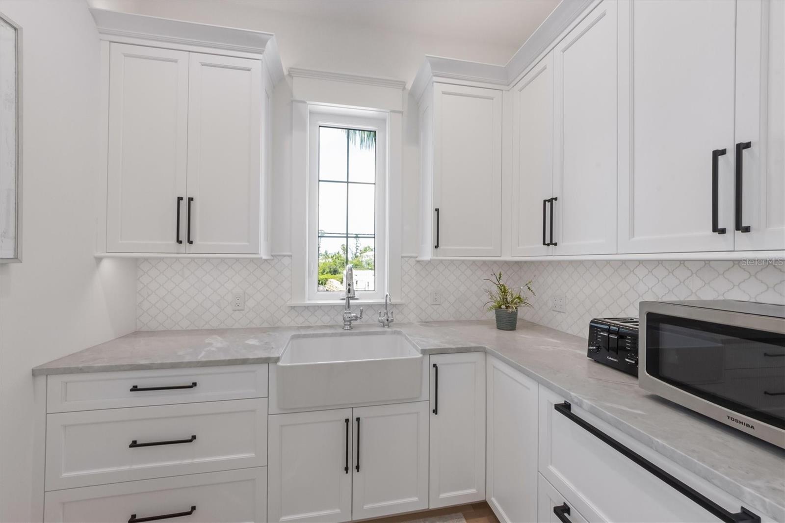 A4661964 Property Photo